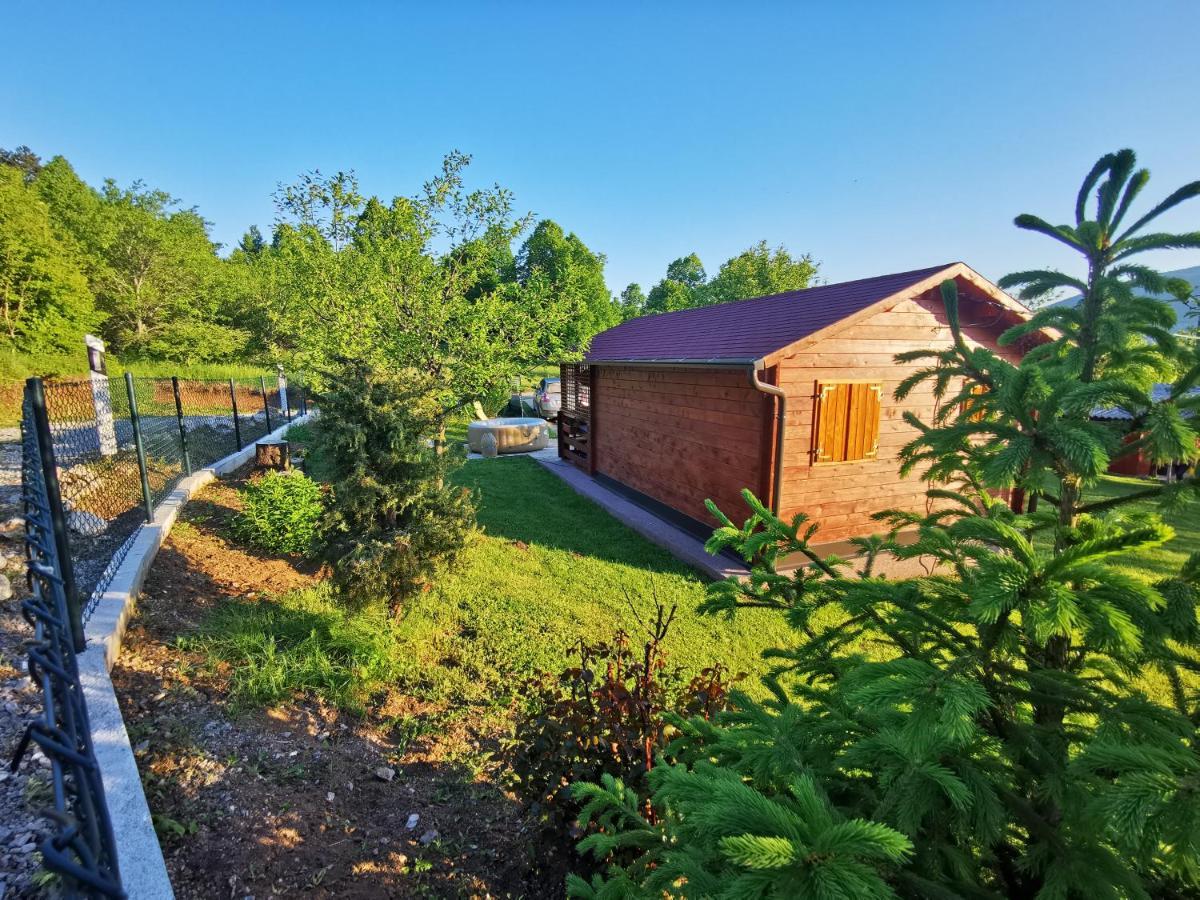 Cottage La Sierra With Jacuzzi Korenica Exterior foto